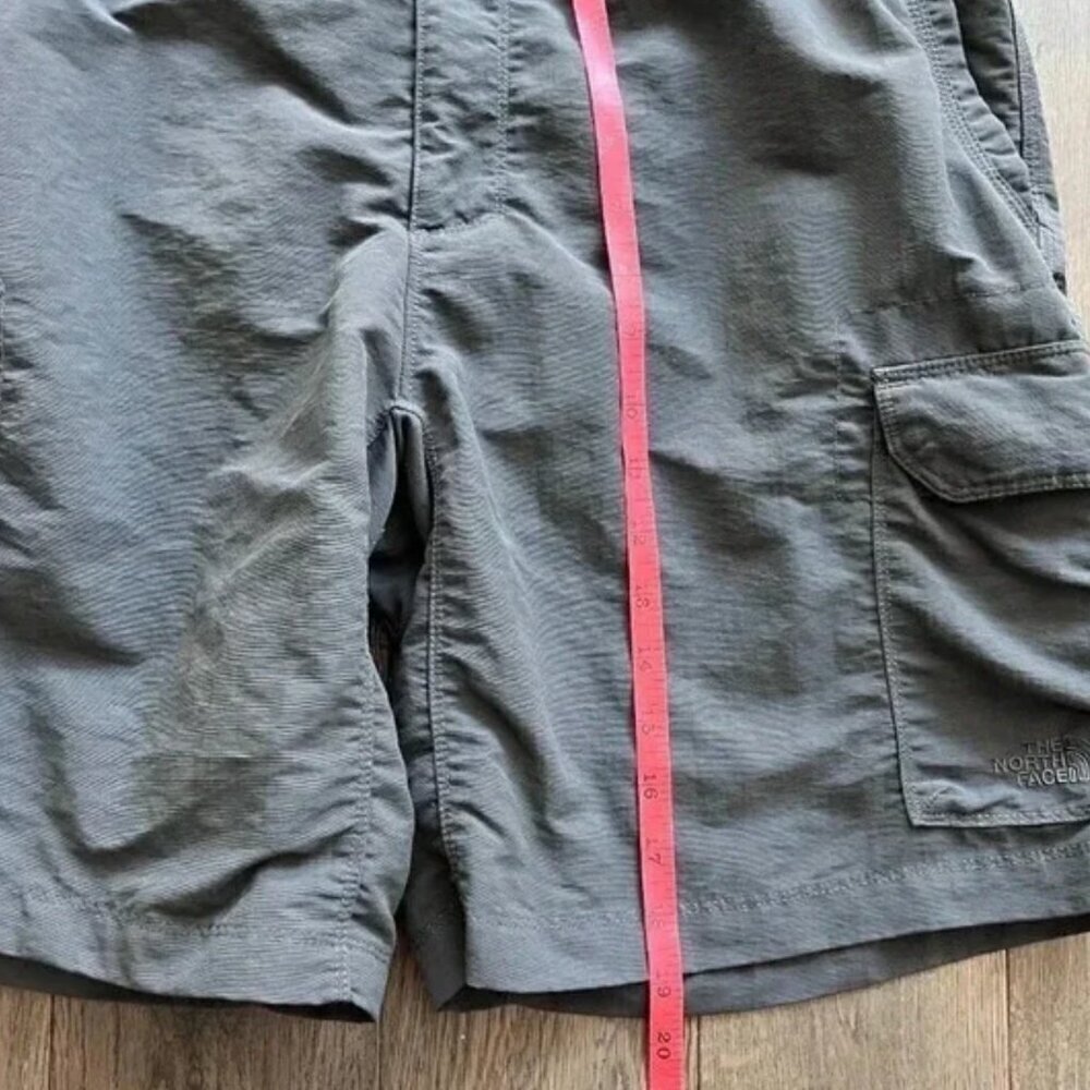 The North Face Paramount Active Cargo Shorts Size 34 Gray Nylon Hiking 9" - Picture 8 of 9